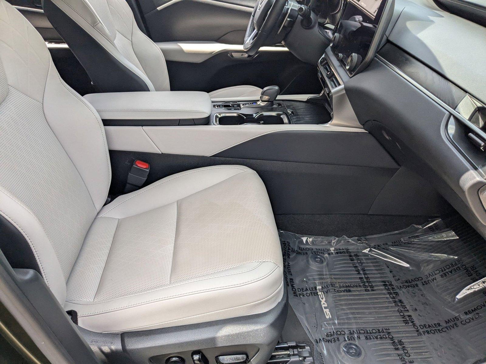 2023 Lexus RX 350 Vehicle Photo in Tampa, FL 33614