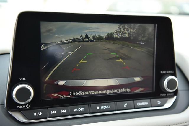 2025 Nissan Rogue Vehicle Photo in Ballwin, MO 63011