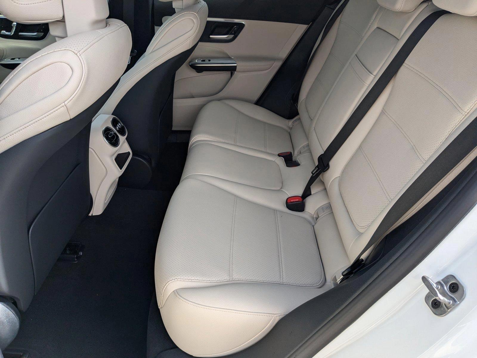 2025 Mercedes-Benz GLC Vehicle Photo in Wesley Chapel, FL 33544