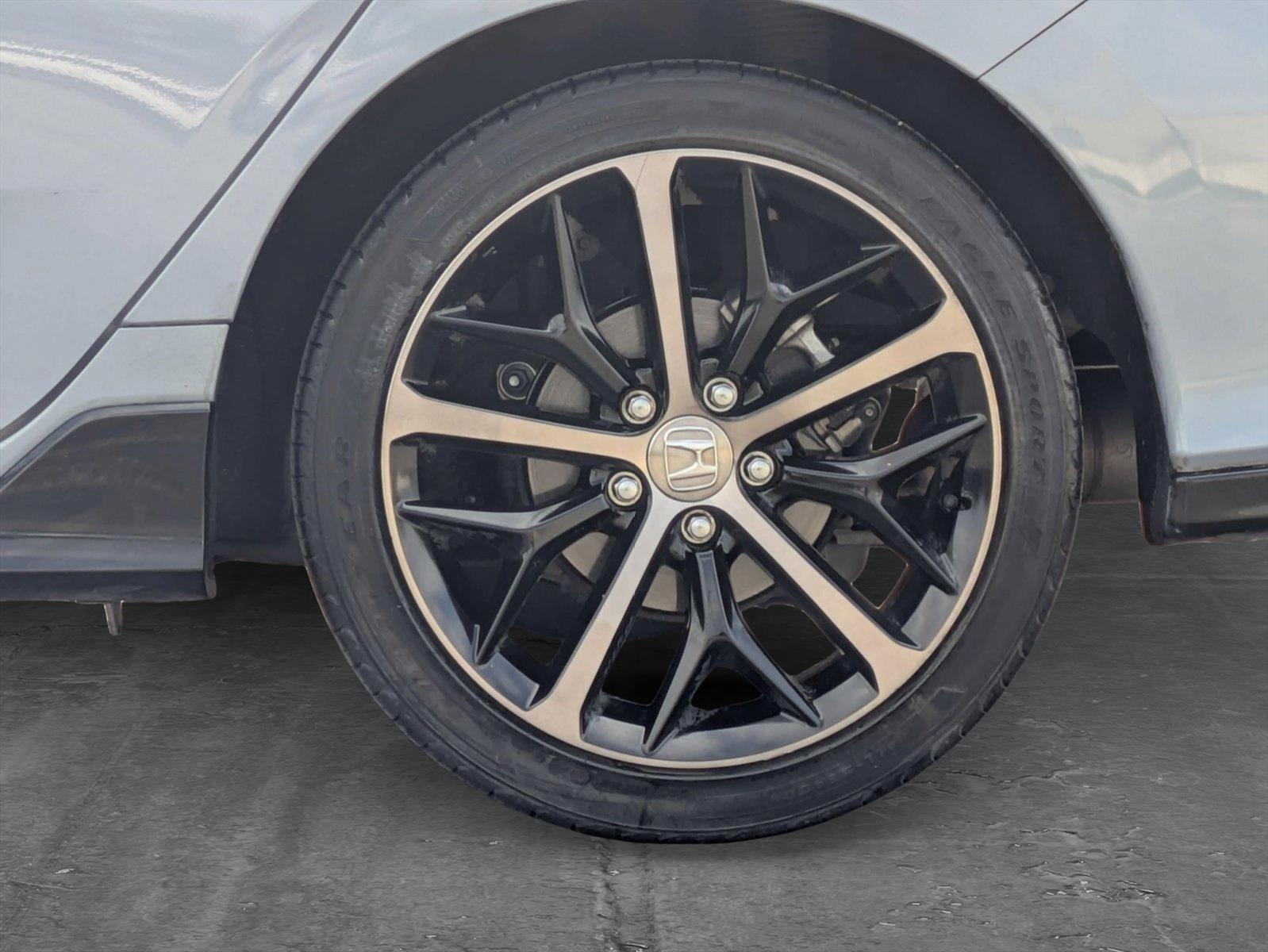 2021 Honda Civic Hatchback Vehicle Photo in Valencia, CA 91355-1794