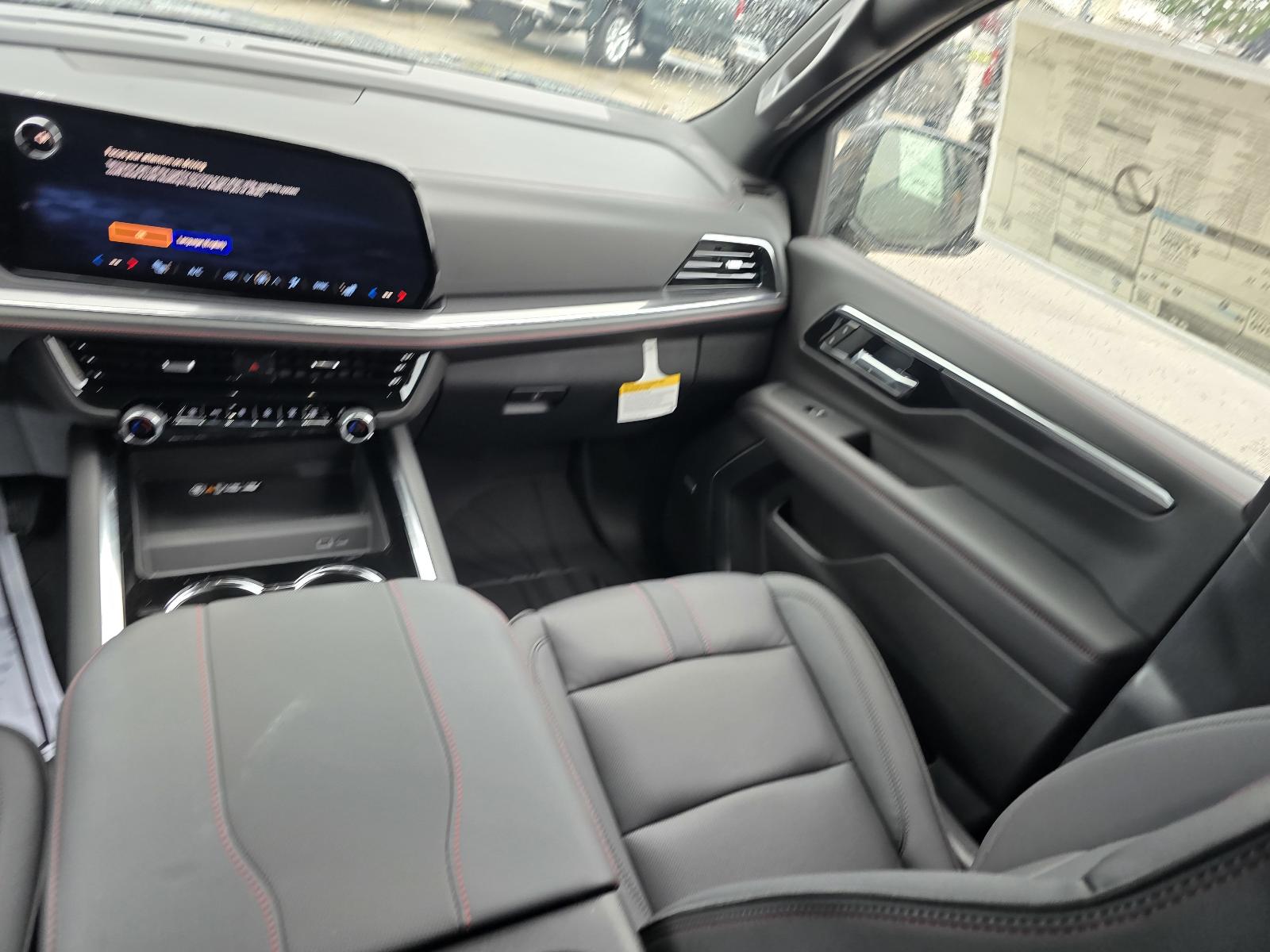 2025 Chevrolet Suburban Vehicle Photo in Rolla, MO 65401
