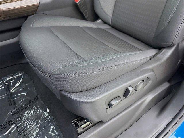 2025 Chevrolet Silverado 1500 Vehicle Photo in PUYALLUP, WA 98371-4149