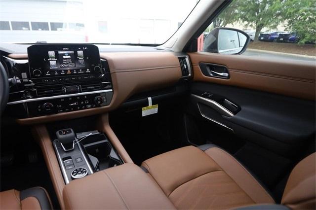 2025 Nissan Pathfinder Vehicle Photo in Hazelwood, MO 63042