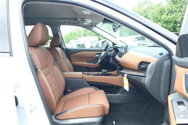 2025 Nissan Rogue Vehicle Photo in Hazelwood, MO 63042