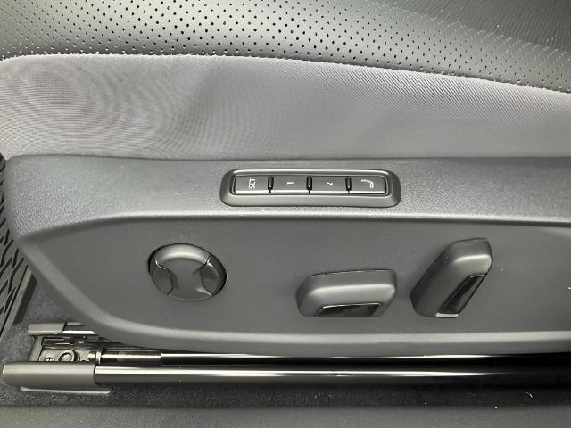 2025 Volkswagen ID.4 Vehicle Photo in Oshkosh, WI 54904