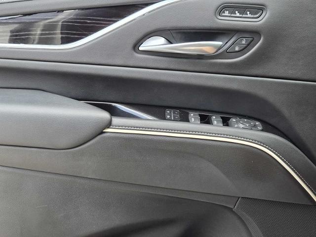 2021 Cadillac Escalade Vehicle Photo in DENTON, TX 76210-9321