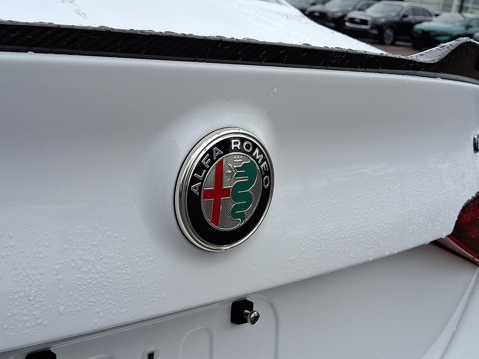 2022 Alfa Romeo Giulia Vehicle Photo in Willow Grove, PA 19090
