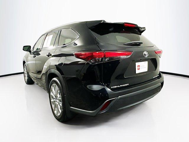 2020 Toyota Highlander Vehicle Photo in Flemington, NJ 08822
