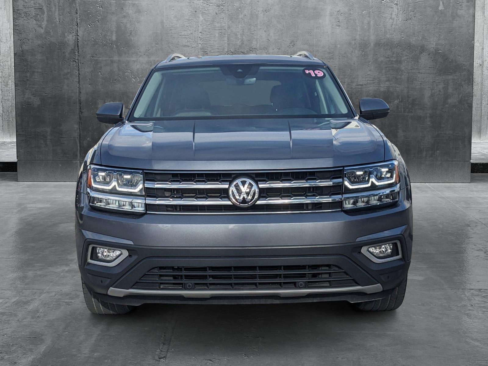 Used 2019 Volkswagen Atlas SEL with VIN 1V2ER2CA3KC606615 for sale in Miami, FL