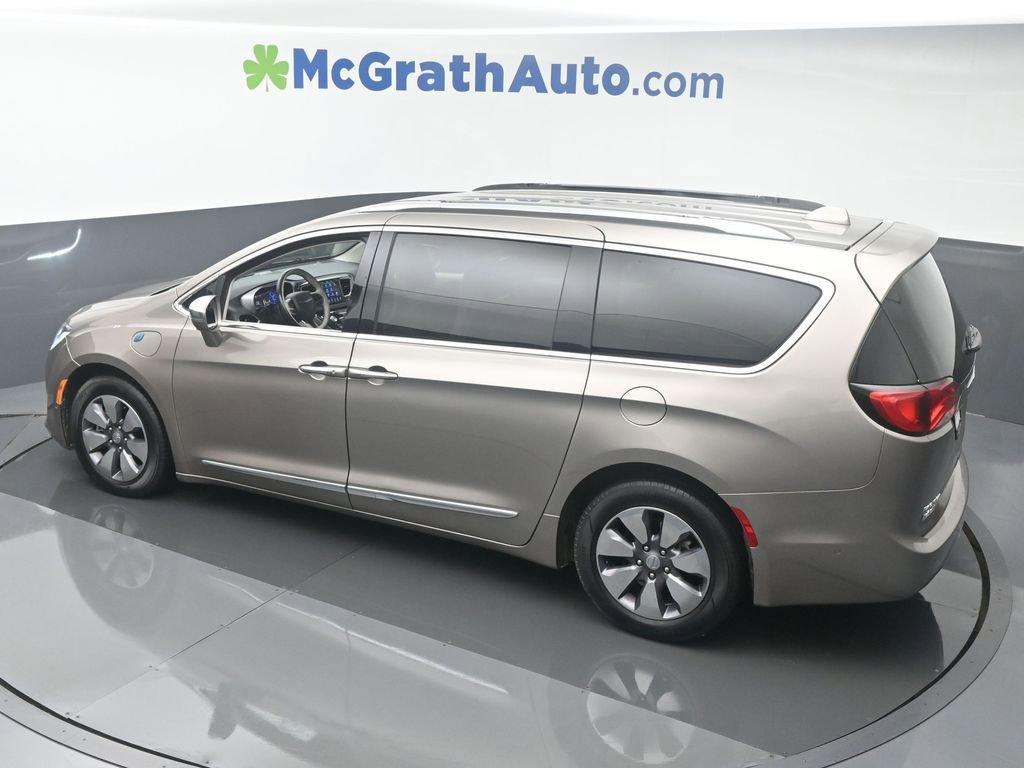 2018 Chrysler Pacifica Vehicle Photo in Marion, IA 52302