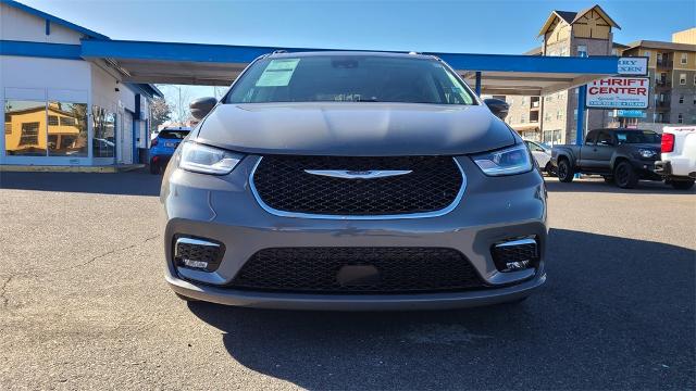 2022 Chrysler Pacifica Vehicle Photo in FLAGSTAFF, AZ 86001-6214