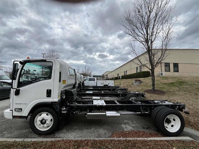 2025 Chevrolet Low Cab Forward 4500 Vehicle Photo in ALCOA, TN 37701-3235