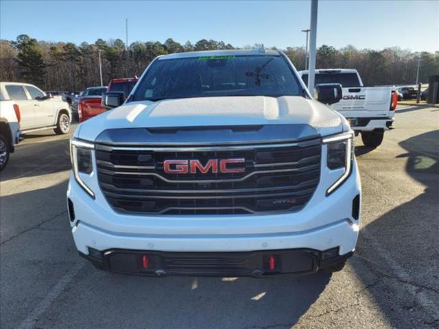 Used 2022 GMC Sierra 1500 AT4 with VIN 3GTPUEEL8NG663774 for sale in Little Rock