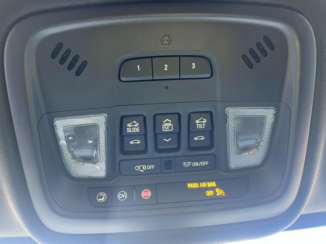 2022 Chevrolet Traverse Vehicle Photo in Roslyn, NY 11576