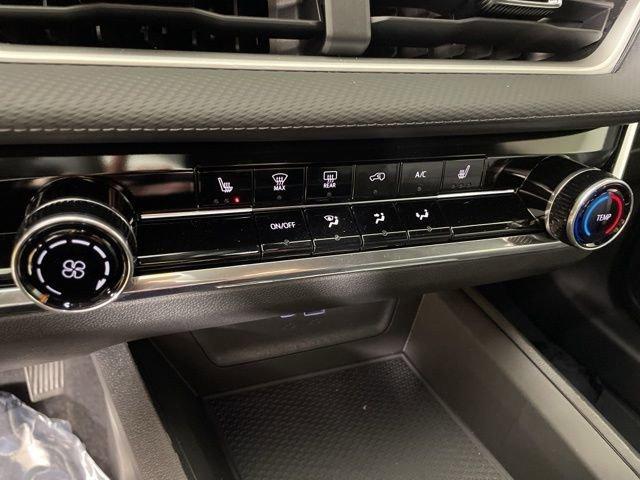 2025 Chevrolet Equinox Vehicle Photo in PHOENIX, AZ 85014-3381