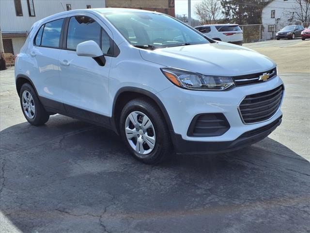 2017 Chevrolet Trax Vehicle Photo in TARENTUM, PA 15084-1435