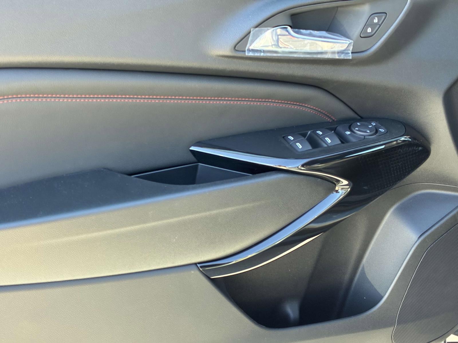 2025 Chevrolet Trax Vehicle Photo in LOS ANGELES, CA 90007-3794