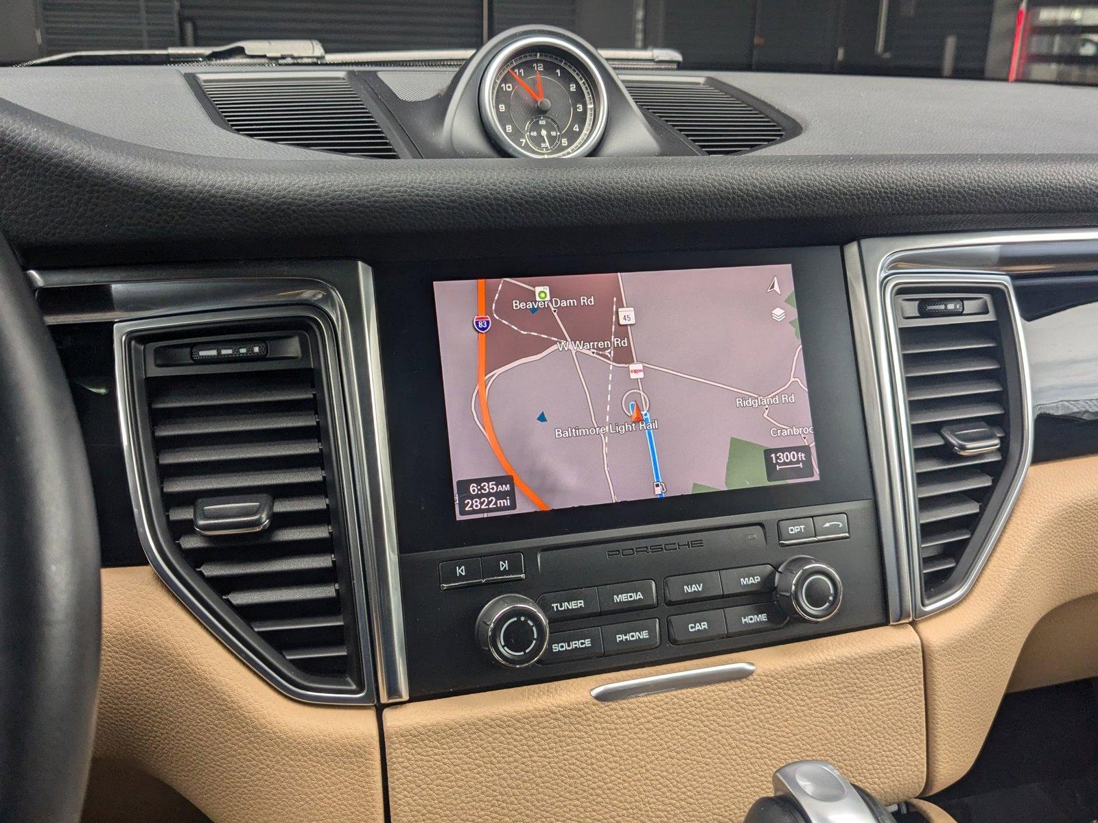 2017 Porsche Macan Vehicle Photo in Towson, MD 21204
