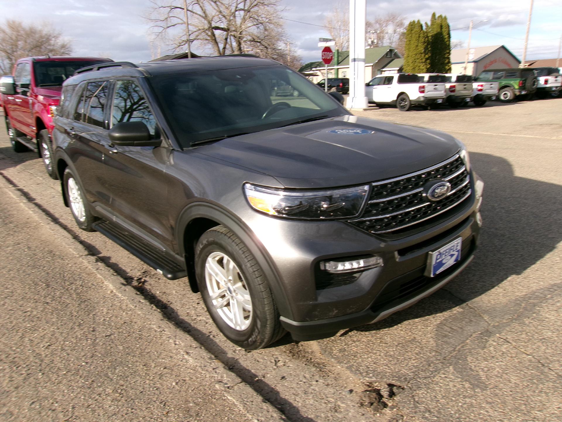 Used 2020 Ford Explorer XLT with VIN 1FMSK8DH8LGA92662 for sale in Wishek, ND