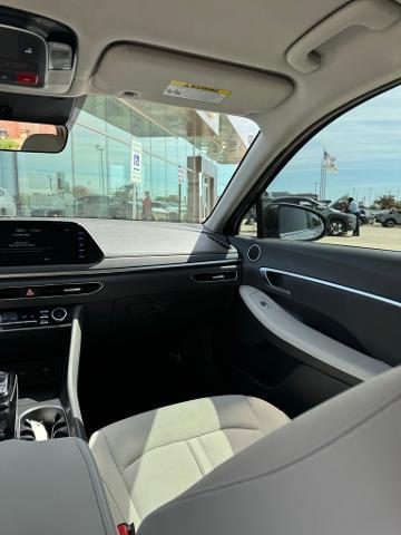 2023 Hyundai SONATA Vehicle Photo in Peoria, IL 61615