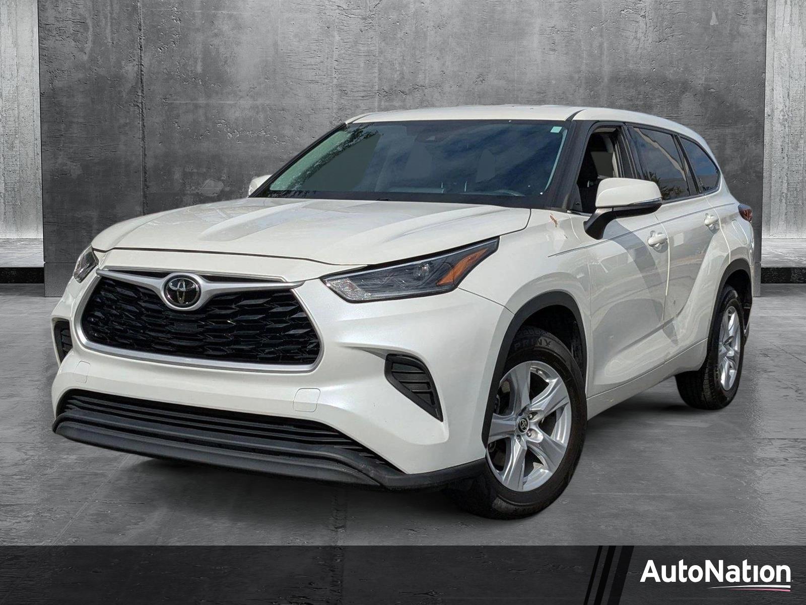 2021 Toyota Highlander Vehicle Photo in Miami, FL 33015