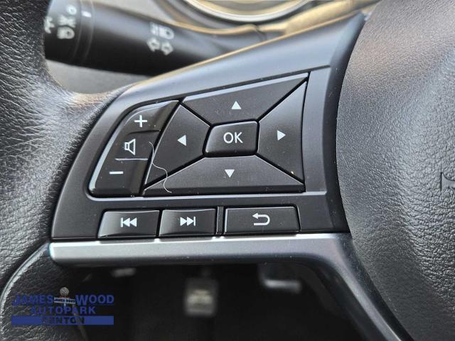 2019 Nissan Rogue Sport Vehicle Photo in DENTON, TX 76210-9321
