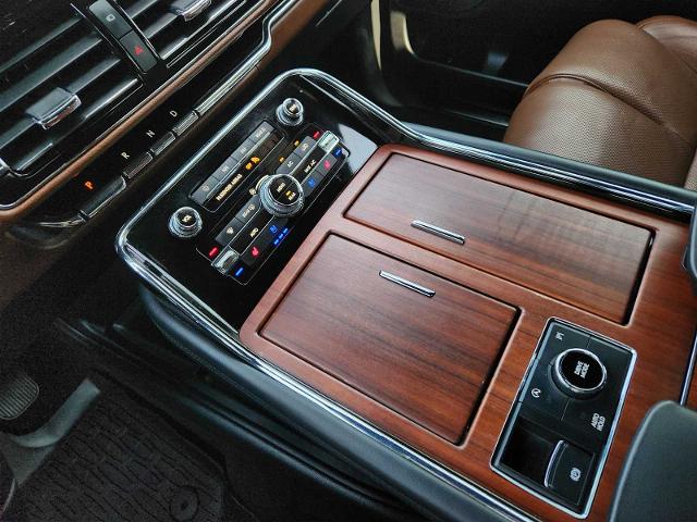 2023 Lincoln Navigator L Vehicle Photo in HOUSTON, TX 77079