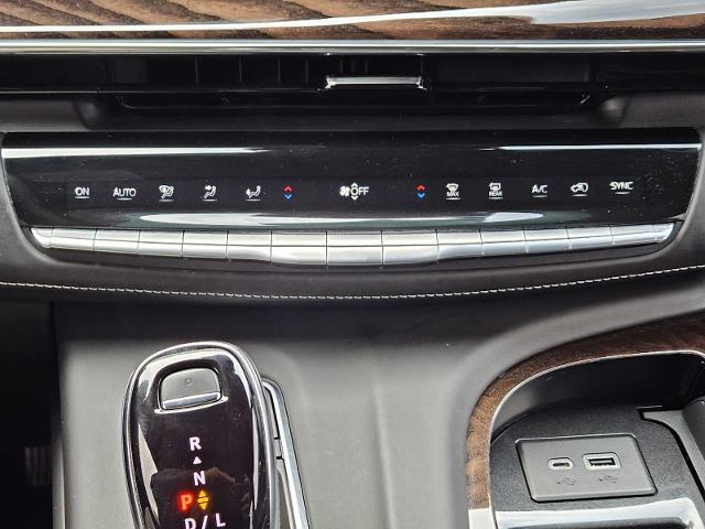 2022 Cadillac Escalade ESV Vehicle Photo in Fort Worth, TX 76132