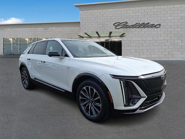 2024 Cadillac LYRIQ Vehicle Photo in TREVOSE, PA 19053-4984