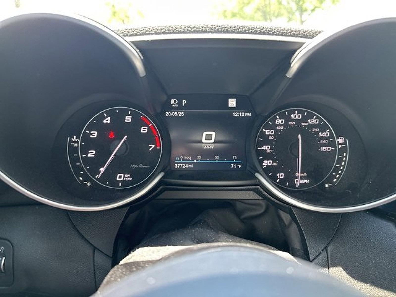 2022 Alfa Romeo Giulia Vehicle Photo in Willow Grove, PA 19090