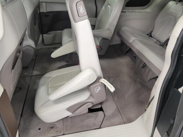 2021 Chrysler Pacifica Vehicle Photo in NEENAH, WI 54956-2243