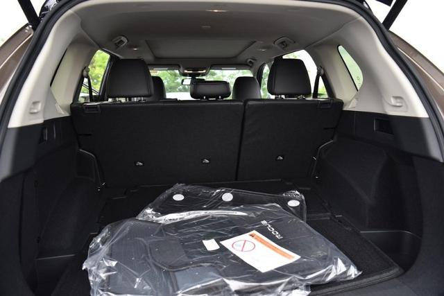 2025 Nissan Rogue Vehicle Photo in Ballwin, MO 63011