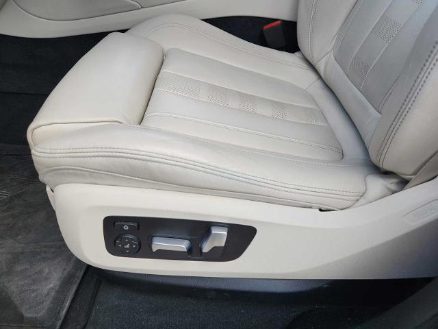 2021 BMW X6 sDrive40i Vehicle Photo in PLANO, TX 75024
