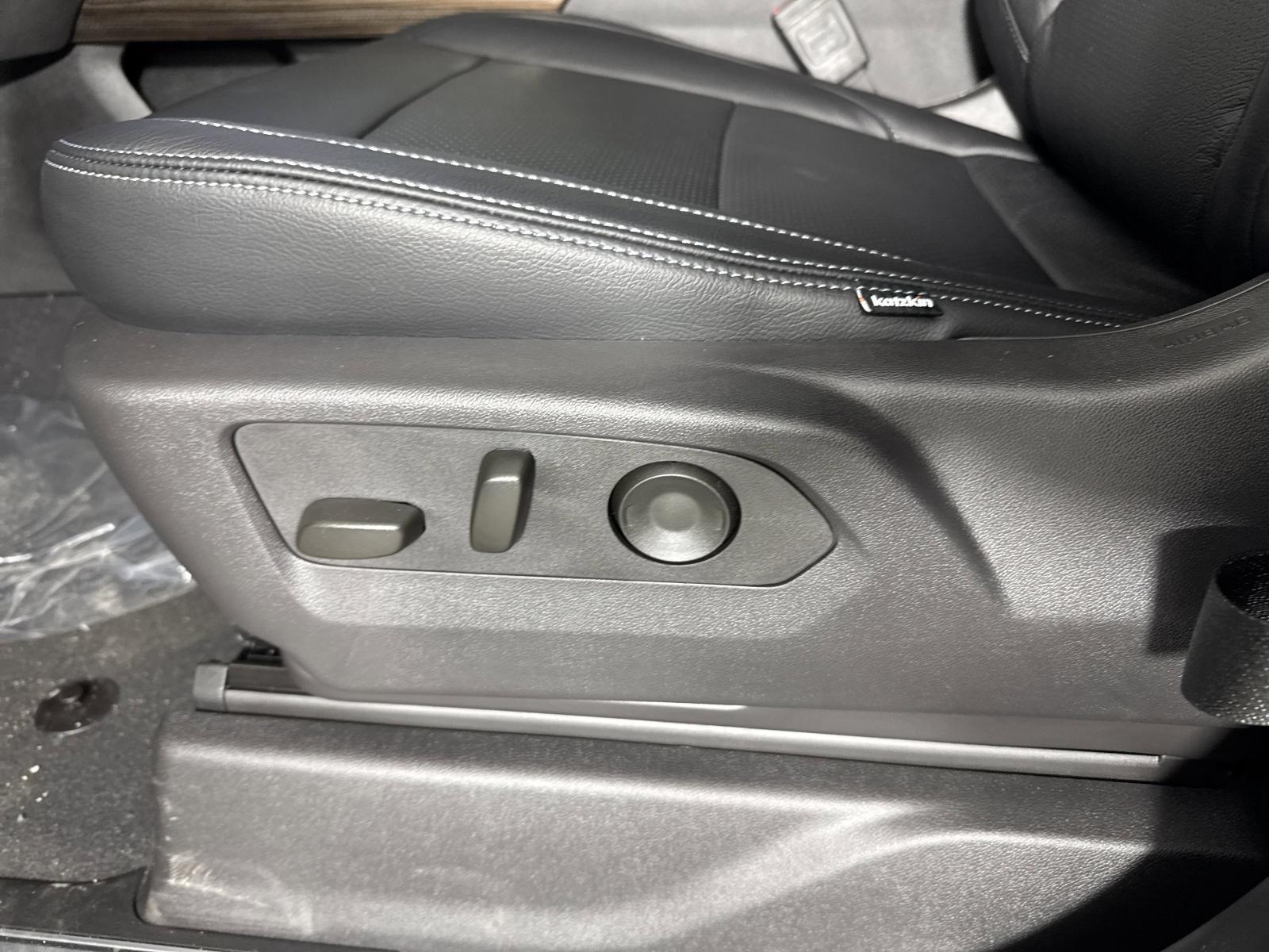 2025 Chevrolet Silverado 1500 Vehicle Photo in GEORGETOWN, TX 78626-7508