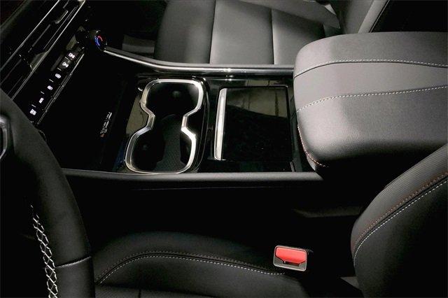 2025 Chevrolet Traverse Vehicle Photo in KANSAS CITY, MO 64114-4502