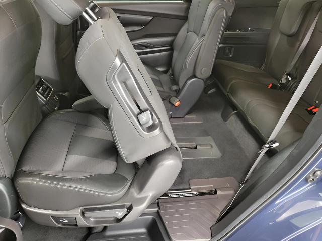 2024 Subaru Ascent Vehicle Photo in Green Bay, WI 54304