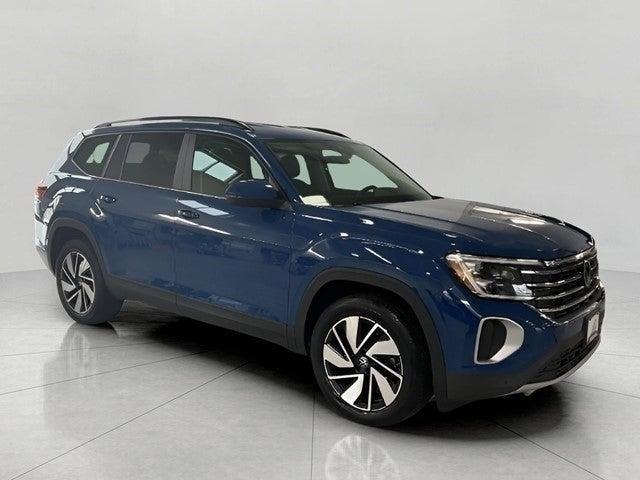2025 Volkswagen Atlas Vehicle Photo in Neenah, WI 54956