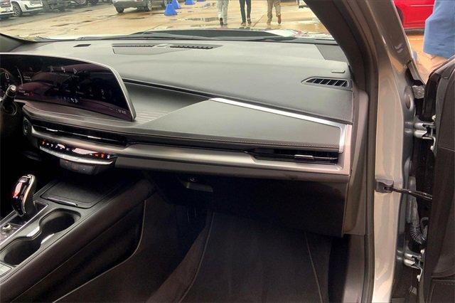 2024 Cadillac XT4 Vehicle Photo in TOPEKA, KS 66609-0000