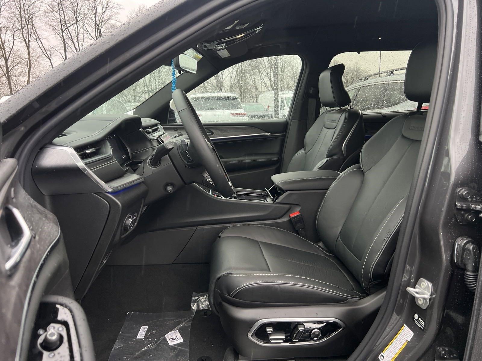 2025 Jeep Grand Cherokee L Vehicle Photo in Mechanicsburg, PA 17050-1707