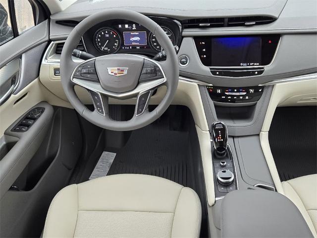 2025 Cadillac XT5 Vehicle Photo in Oklahoma City, OK 73114