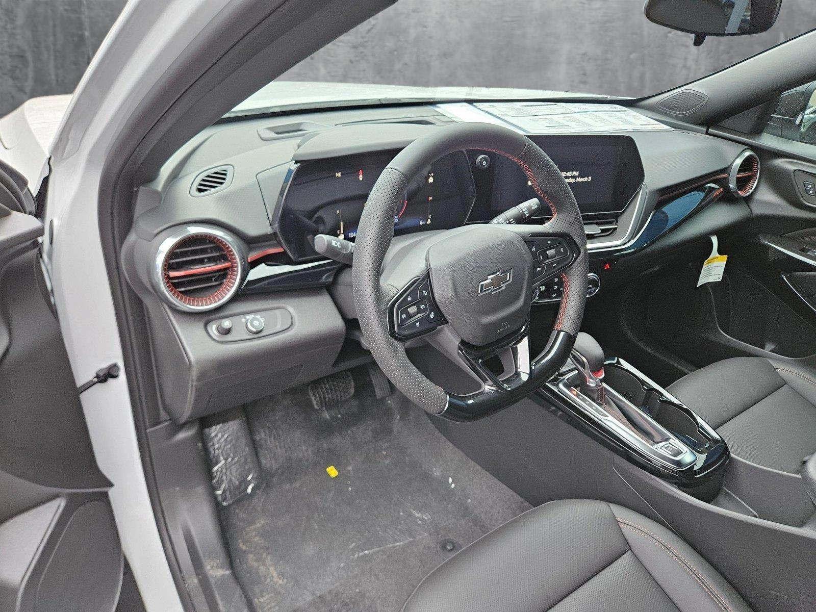 2025 Chevrolet Trax Vehicle Photo in NORTH RICHLAND HILLS, TX 76180-7199