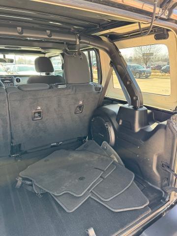 2019 Jeep Wrangler Unlimited Vehicle Photo in Peoria, IL 61615