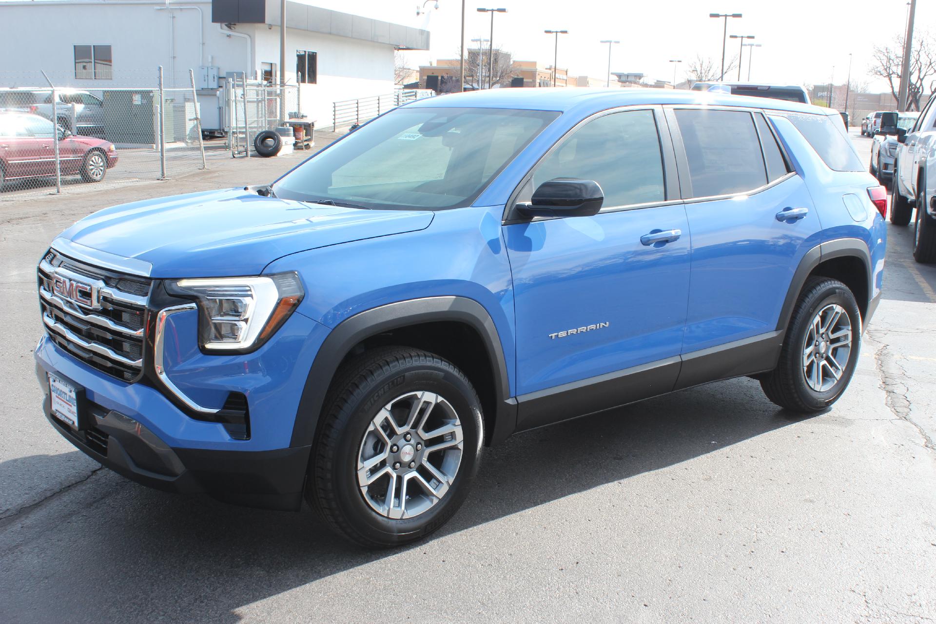 2025 GMC Terrain Vehicle Photo in AURORA, CO 80012-4011