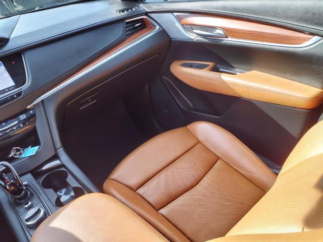 2021 Cadillac XT5 Vehicle Photo in SMITHTOWN, NY 11787-5023