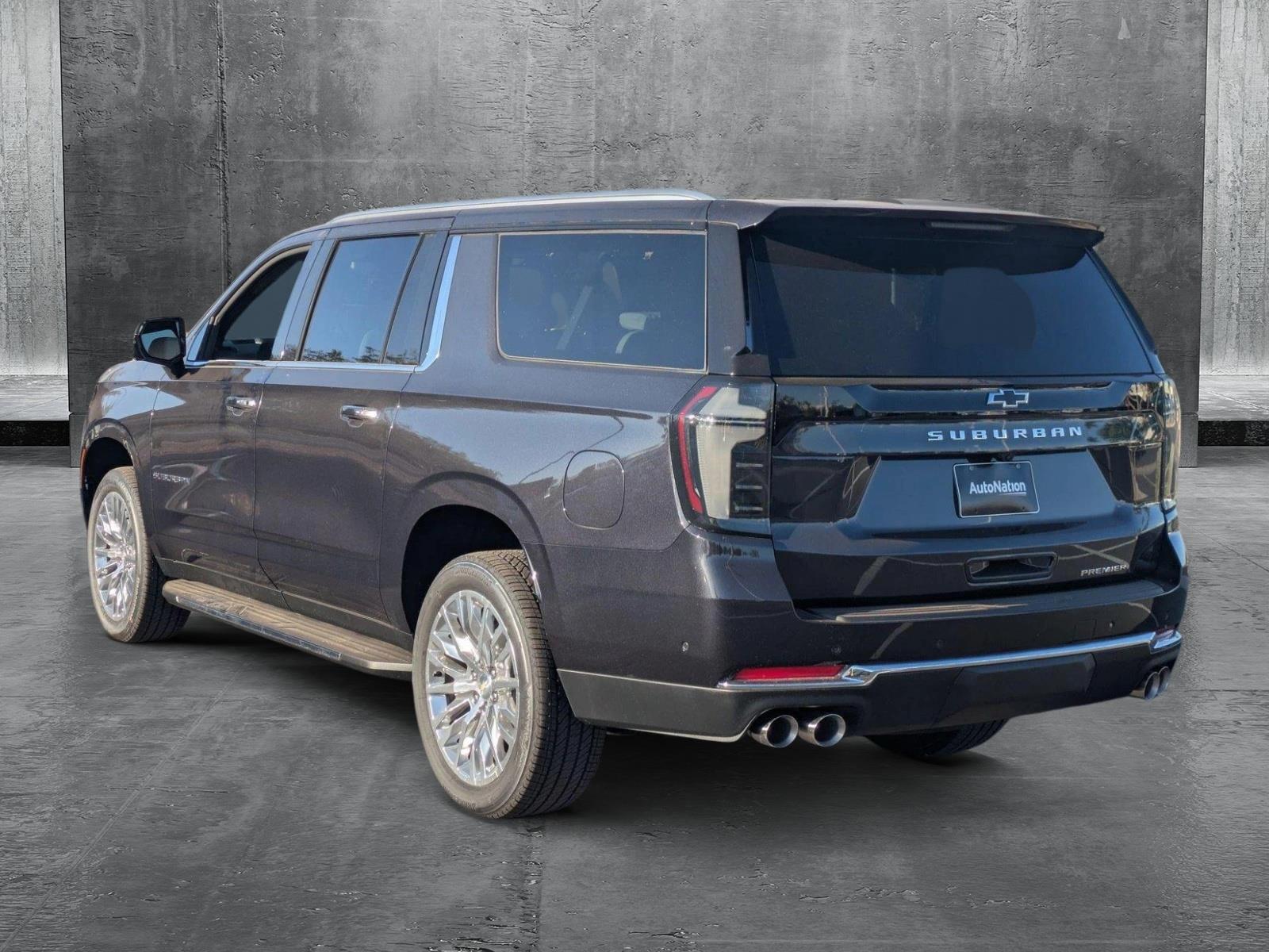 2025 Chevrolet Suburban Vehicle Photo in GILBERT, AZ 85297-0446