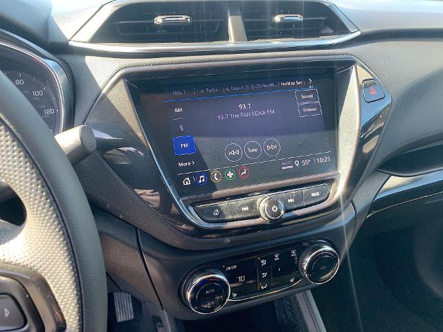 2023 Chevrolet Trailblazer Vehicle Photo in MOON TOWNSHIP, PA 15108-2571