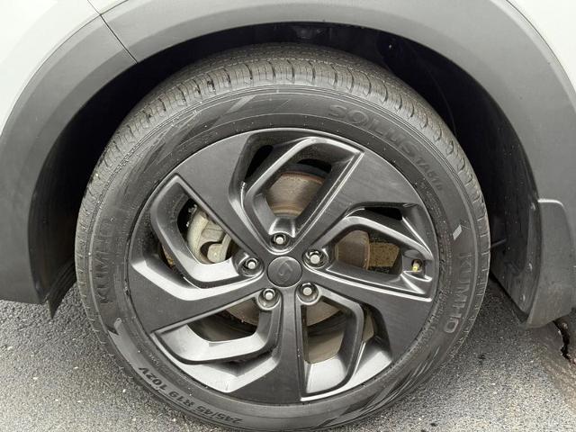 2017 Hyundai TUCSON Vehicle Photo in COLUMBIA, MO 65203-3903
