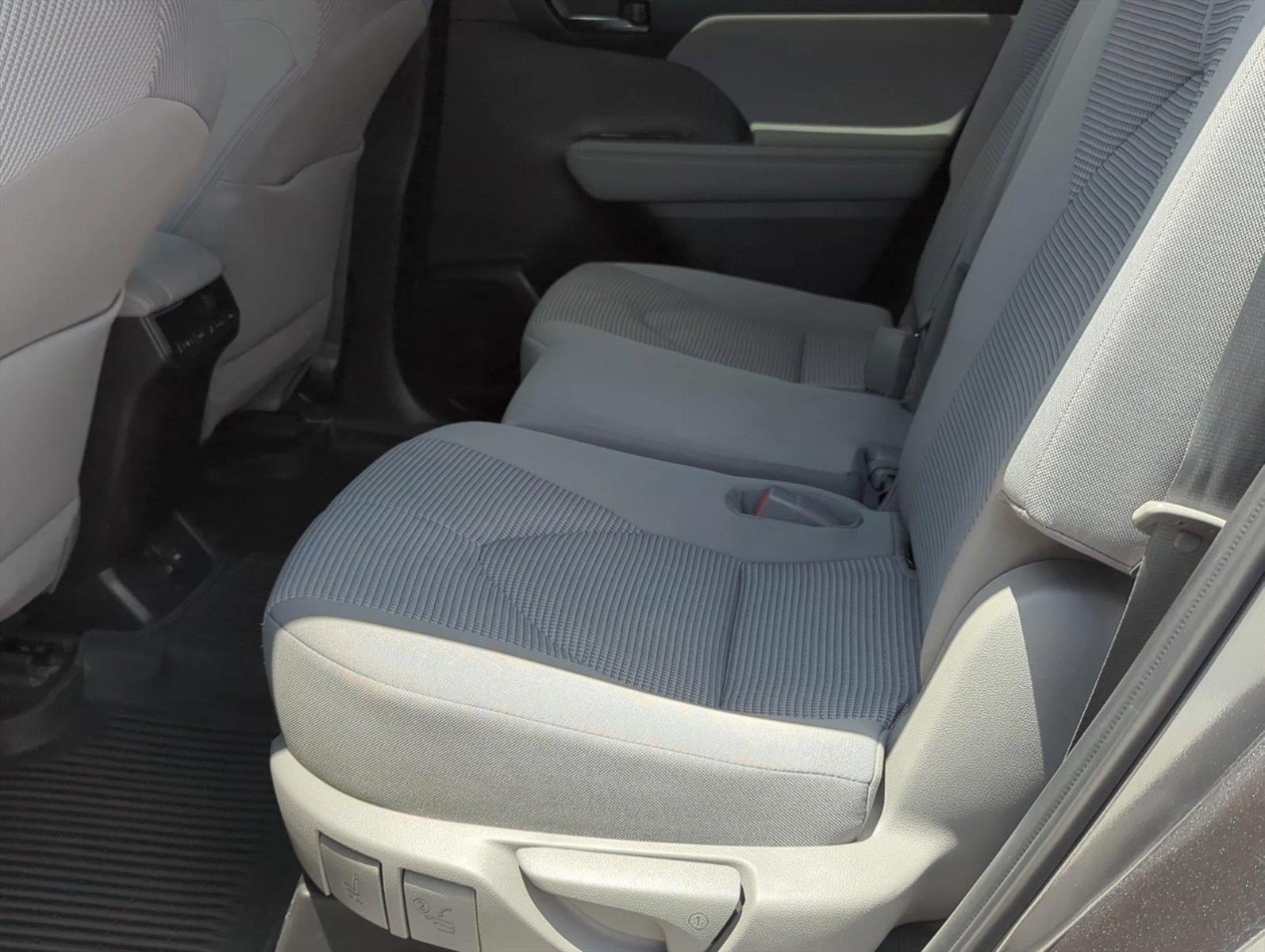 2022 Toyota Highlander Vehicle Photo in Ft. Myers, FL 33907