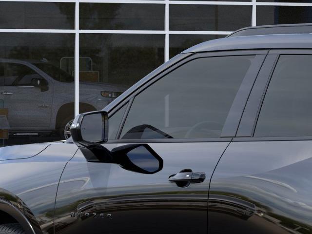 2025 Chevrolet Blazer Vehicle Photo in Roslyn, NY 11576