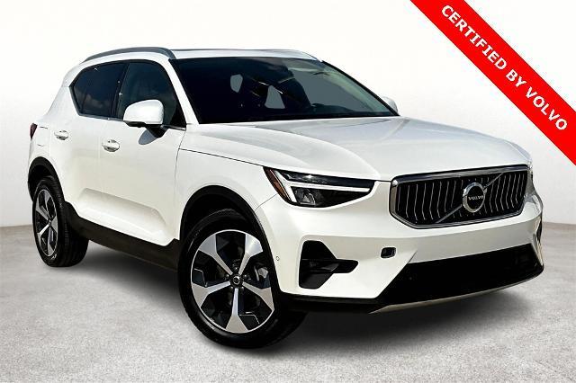 2025 Volvo XC40 Vehicle Photo in Grapevine, TX 76051